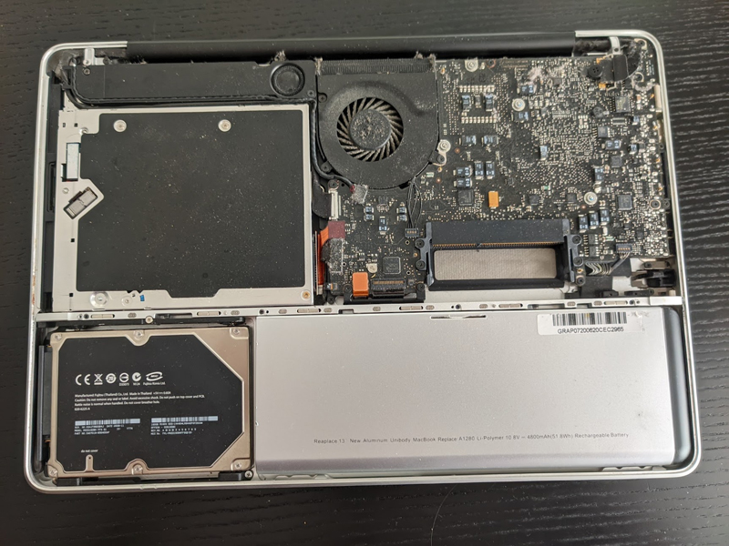 Internals of the Apple MacBook A1278 2008 model